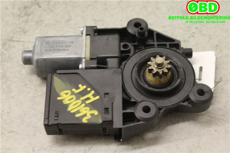 Ruteheis høyre foran til Renault Scenic 2009-2016 (Type III)  (RENAULT|807300011R|807302741R)