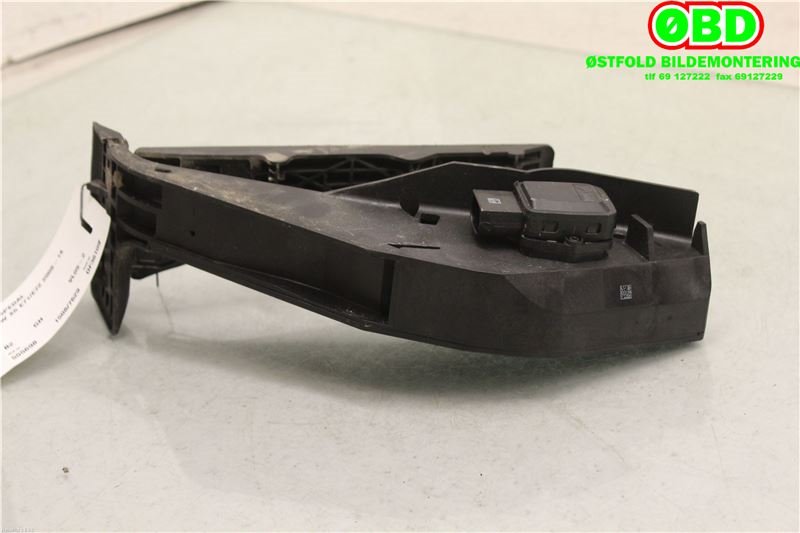 Pedal gass til BMW X6 2008-2014 (E71/E72) (E71/E72) (BMW|35 40 5 A47 456|35 40 6 889 822|35426786285)