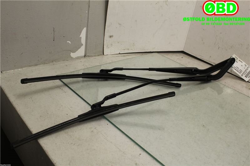 Viskerarmer frontrute til BMW X6 2008-2014 (E71/E72) (E71/E72) (BMW|61 61 9 449 955|61 61 9 449 954|)