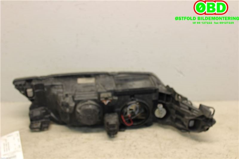 Frontlykt venstre halogen til Renault Laguna 2001-2005 (Type II, Fase 1)  (RENAULT|7701048927||8200002845)