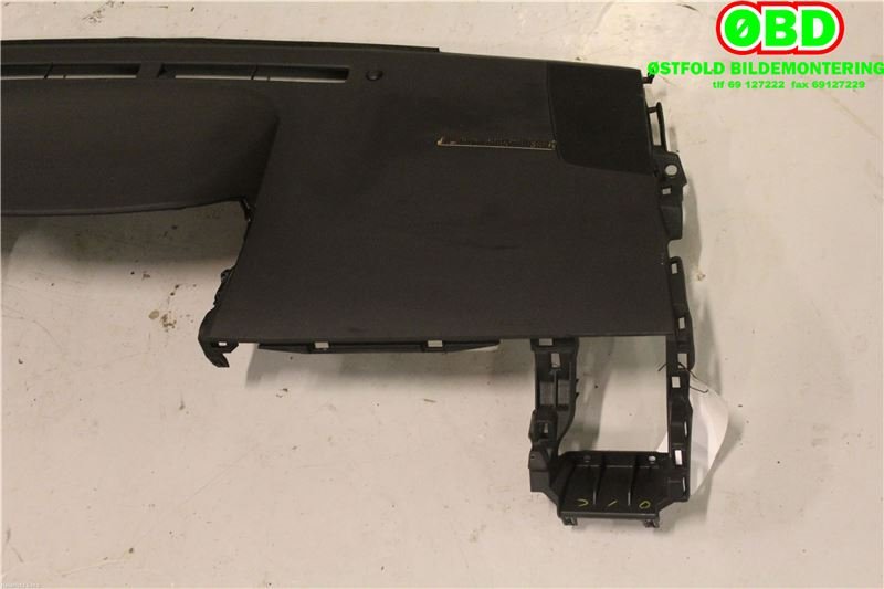 Dashbord til Toyota Prius +7 2012-2020 (Type III) (stasjonsvogn) (stasjonsvogn) (TOYOTA|5530047180C0|)