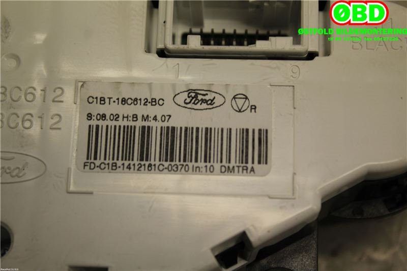 Varmeapparat betjening til Ford Fiesta 2013-2017 (Type VI, Fase 2)  (FORD|1935901||C1BT18C612BC)