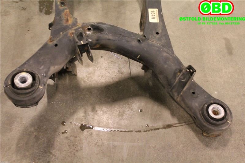 Travers bak til Mercedes ML 2005-2011 (W164) (W164) (MERCEDES|A 164 350 01 32|)
