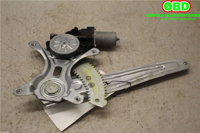 Ruteheis venstre bak til Suzuki SX4 S-CROSS 2013-->> (Type II)  (SUZUKI|83502-61M00|)