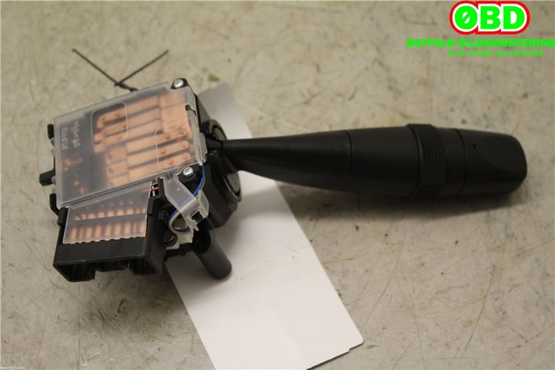 Bryter blink til Suzuki SX4 S-CROSS 2013-->> (Type II)  (SUZUKI|37310-68L20|)