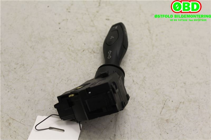 Bryter blink til Ford Fiesta 2008-2012 (Type VI, Fase 1)  (FORD|1686675||8A6T13335CC)