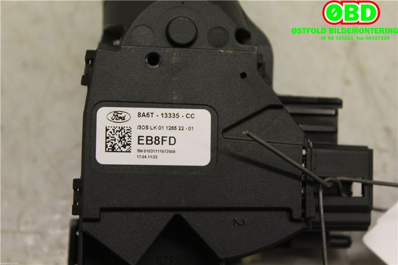 Bryter blink til Ford Fiesta 2008-2012 (Type VI, Fase 1)  (FORD|1686675||8A6T13335CC)