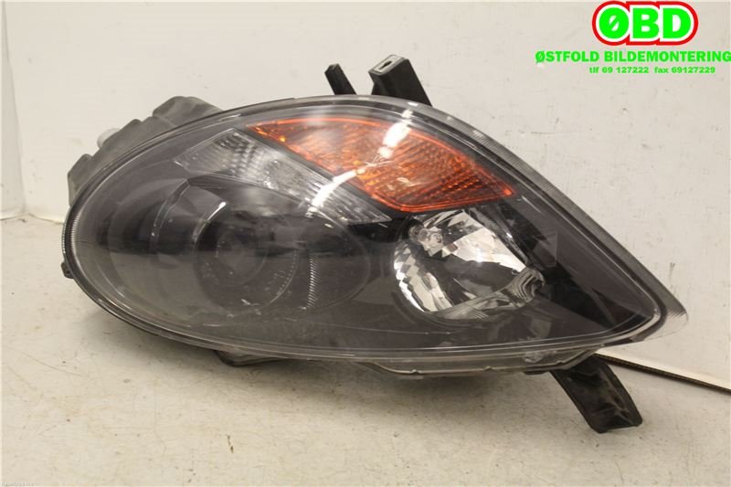 Frontlykt venstre halogen til Mitsubishi i-MiEV, 2010-->> (MITSUBISHI|8301B309)