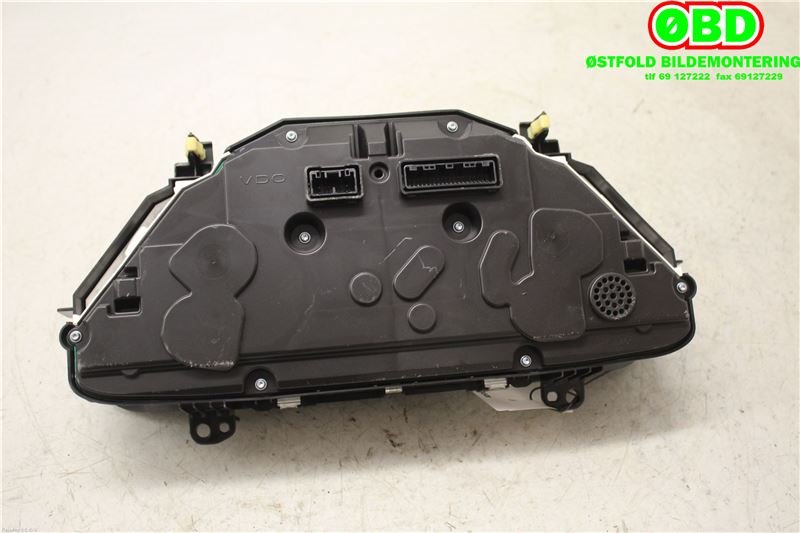 Instrumentpanel til Toyota Auris 2013-2015 (Type II, Fase 1)  (TOYOTA|838000ZW31|)