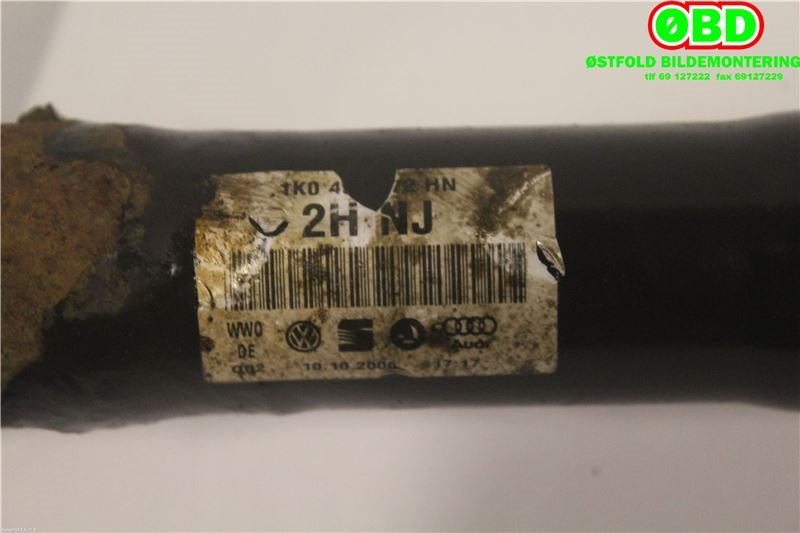 Drivaksel høyre foran til VW Passat 2005-2010 (B6) (B6) (VOLKSWAGEN|1K0 407 272 HN|5Q0 407 272 FF|1K0407272HN)