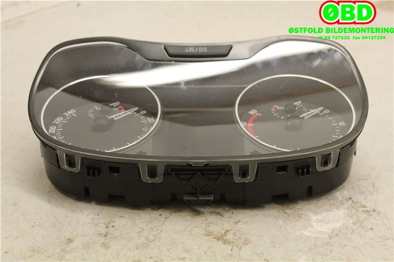 Instrumentpanel til Škoda Fabia 2014-2021 (Type III)  (Skoda|6V0 920 740 A||6V0920740A)