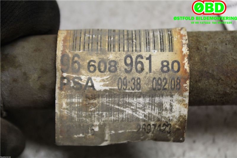 Drivaksel høyre foran til Peugeot 308 2007-2011 (Type I, Fase 1)  (PEUGEOT|3273ZP|3273QN|9660896180)