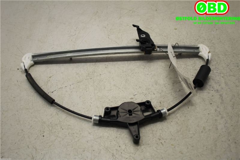 Ruteheis til Mazda CX-3 2015-2022  (MAZDA|D10E73590|)