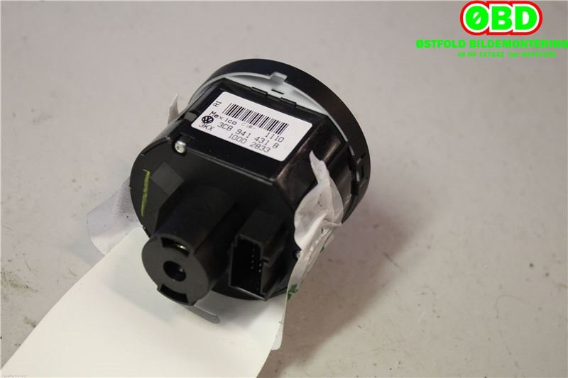 Bryter lys til VW Golf VI 2008-2012  (VOLKSWAGEN|3C8 941 431 B||3C8941431B)