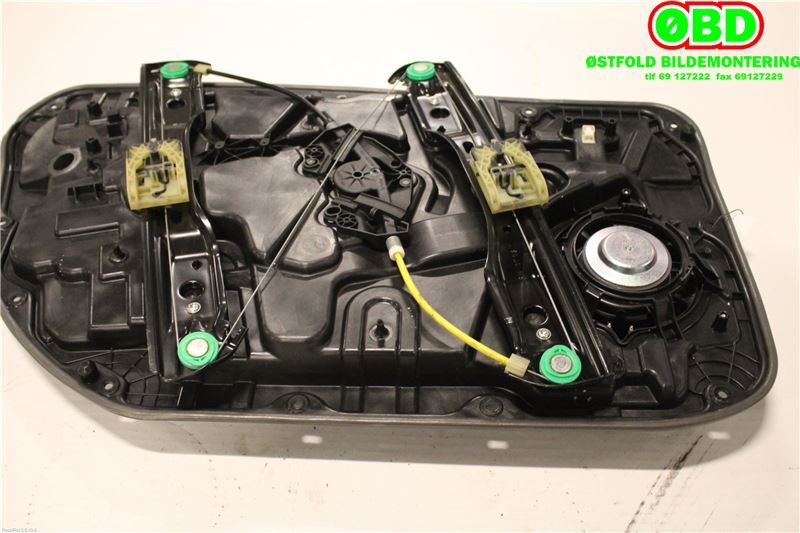 Ruteheis til Volvo V40 2012-2019  (VOLVO|31301556|)