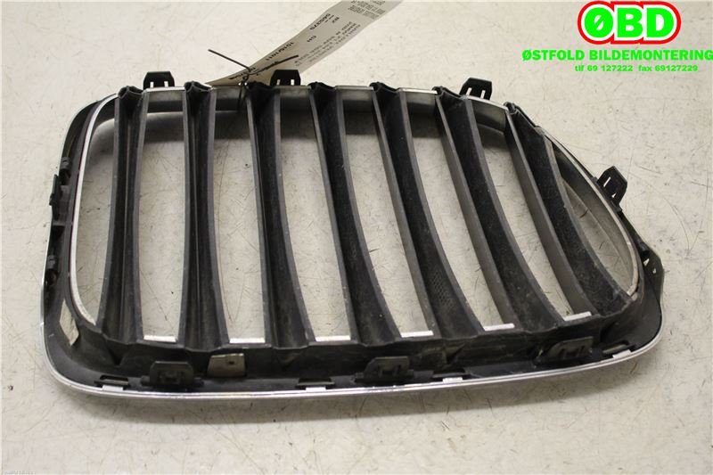 Grill venstre til BMW X1 2009-2015 (E84) (E84) (BMW|51112993305|)