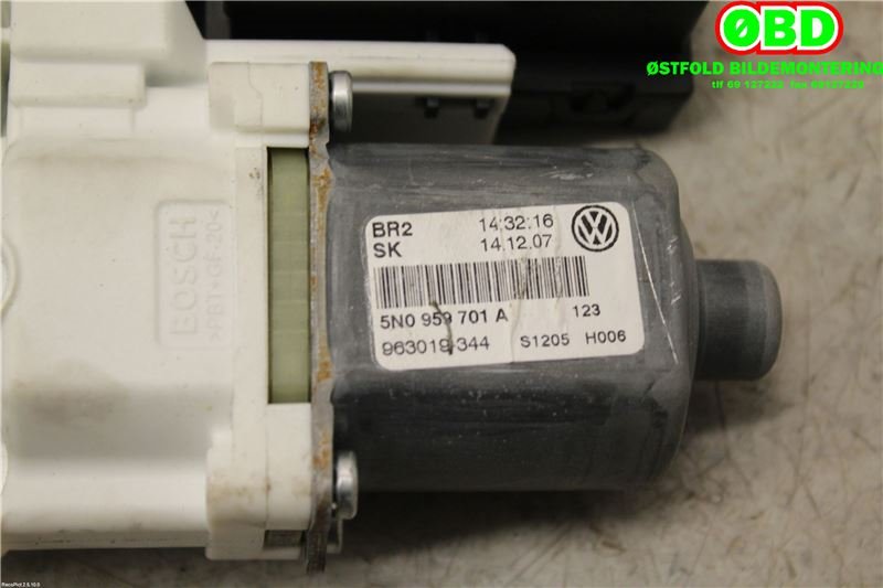 Ruteheis venstre foran til VW Tiguan 2007-2011 (Type I, Fase 1)  (VOLKSWAGEN|5N0 959 701 E||5N0959701A)
