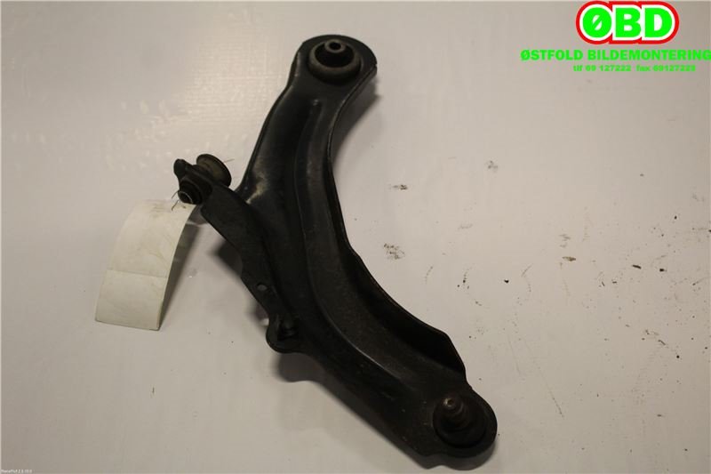 Bærebru venstre foran nedre til Renault Scenic 2003-2009 (Type II)  (RENAULT|8200679063|545017775R|)