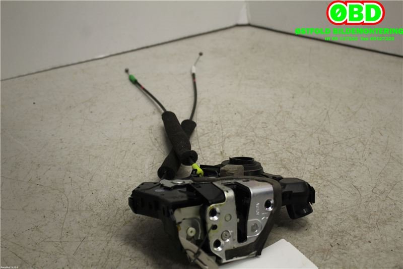 Låsekasse høyre foran til Toyota Land Cruiser 120 2002-2009  (TOYOTA|6903033271|6903033272|)
