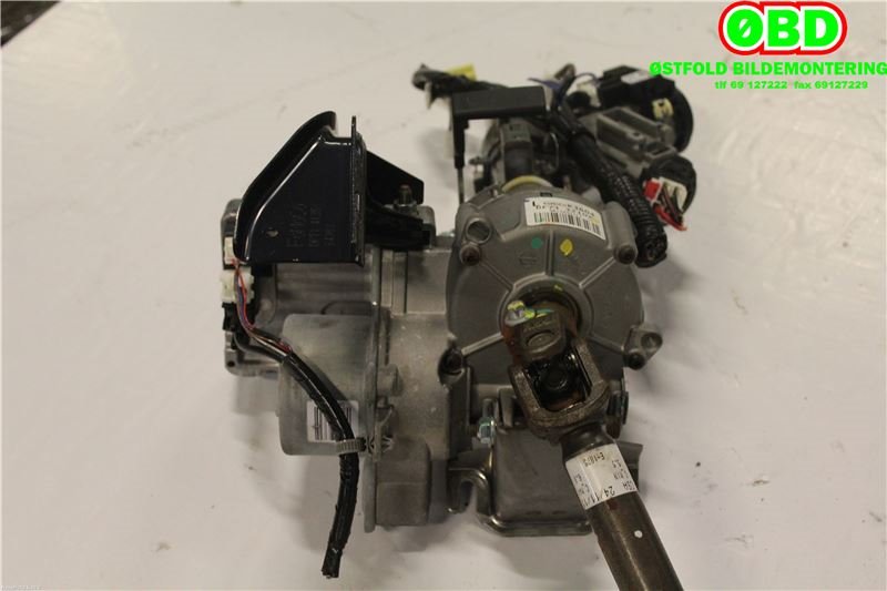 Rattaksel elektrisk servo til Mazda 2 2011-2014 (Type II, Fase 2)  (MAZDA|DF713210XV|)