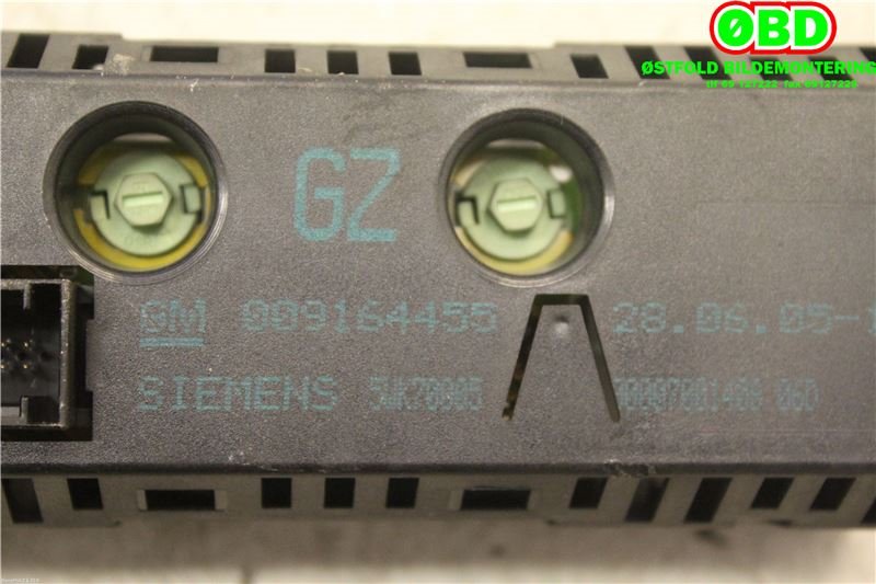 Multimedia display (MCU - Media Controller Unit) til Opel Vivaro A 2001-2006 (OPEL|9229485|1236548|9164455)