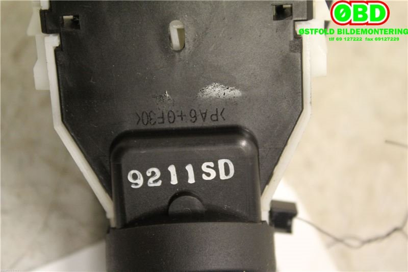 Bryter visker til Nissan Qashqai 2007-2010 (Type I, Fase 1)  (NISSAN|25260JD01A|)