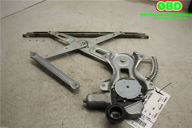 Ruteheis høyre foran til Toyota Prius +7 2012-2020 (Type III) (stasjonsvogn) (stasjonsvogn) (TOYOTA|6980121020|)