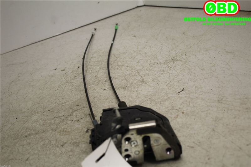 Låsekasse venstre bak til Toyota Prius +7 2012-2020 (Type III) (stasjonsvogn) (stasjonsvogn) (TOYOTA|6906033120|)