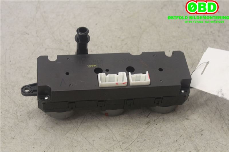 Varmeapparat betjening til Mitsubishi i-MiEV 2010-->>  (MITSUBISHI|7820A400|)