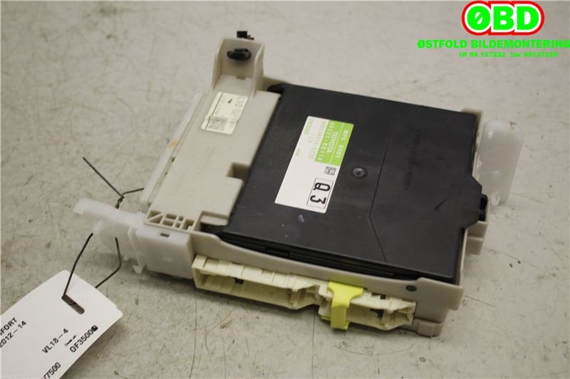Styreenhet comfort (BCM) til Toyota Yaris 2012-2014 (Type III, Fase 1) (TOYOTA|892200D060||892210D110)