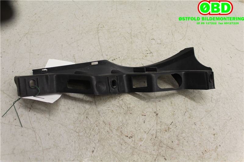 Diverse deler til VW Passat 2005-2010 (B6) (B6) (VOLKSWAGEN|3C0 807 890 A|)