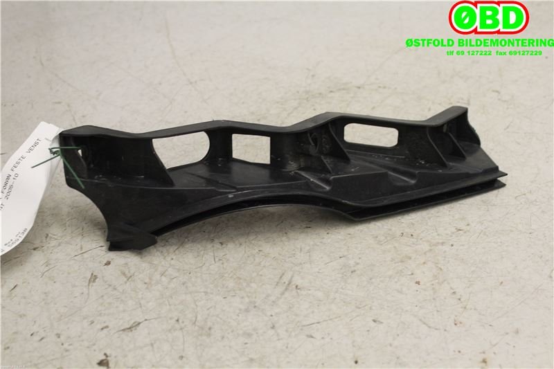 Diverse deler til VW Passat, 2005-2010 (B6) (B6) (VOLKSWAGEN|3C0 807 889 A)