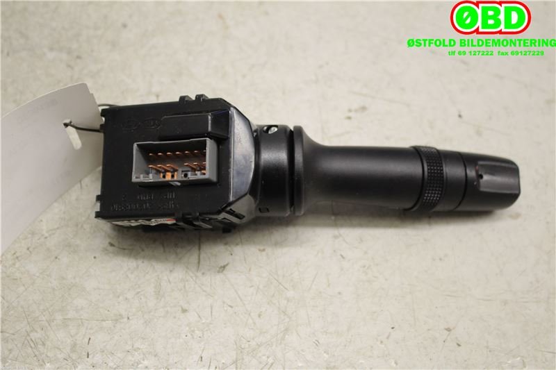 Bryter visker til Hyundai i20 2009-2014 (Type I)  (HYUNDAI|934202U660|)