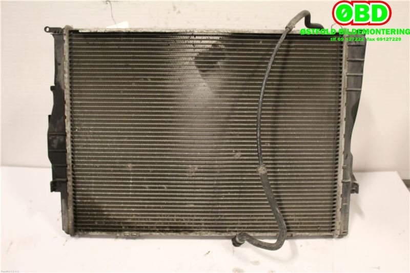 Radiator (manuell gir) til BMW 1-Serie 2004-2011 (E81/E82/E87/E88) (E81/E82/E87/E88) (BMW|17117553111|)