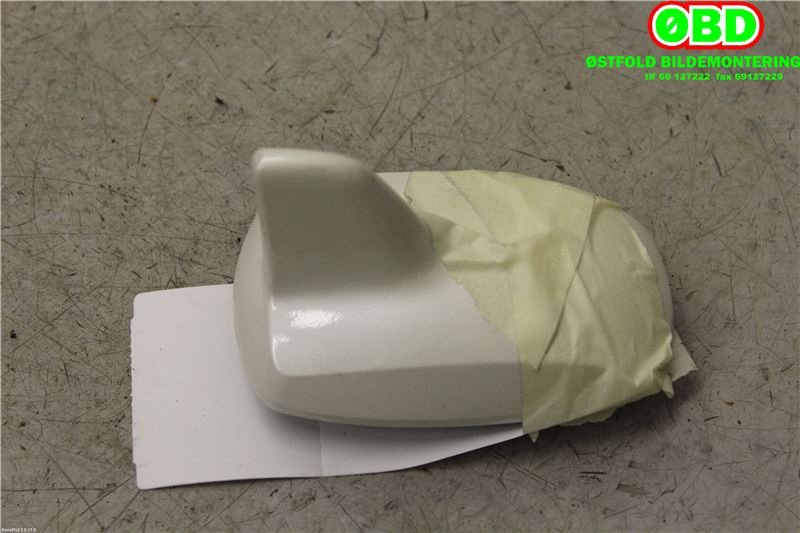 Antenne navigasjon til Mercedes CLS, 2011-2017 (C218) (C218) (MERCEDES|A 212 820 16 75)