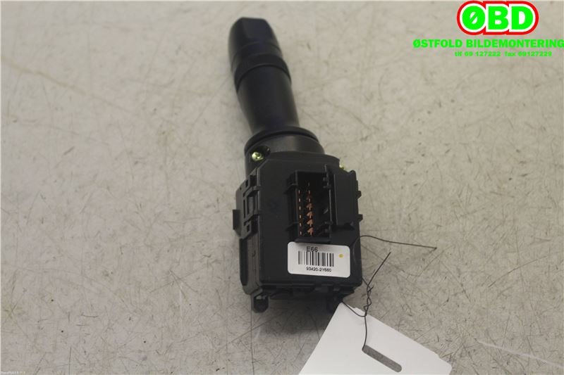 Bryter visker til Hyundai Ix20 2010-2017  (HYUNDAI|934202Y660|)