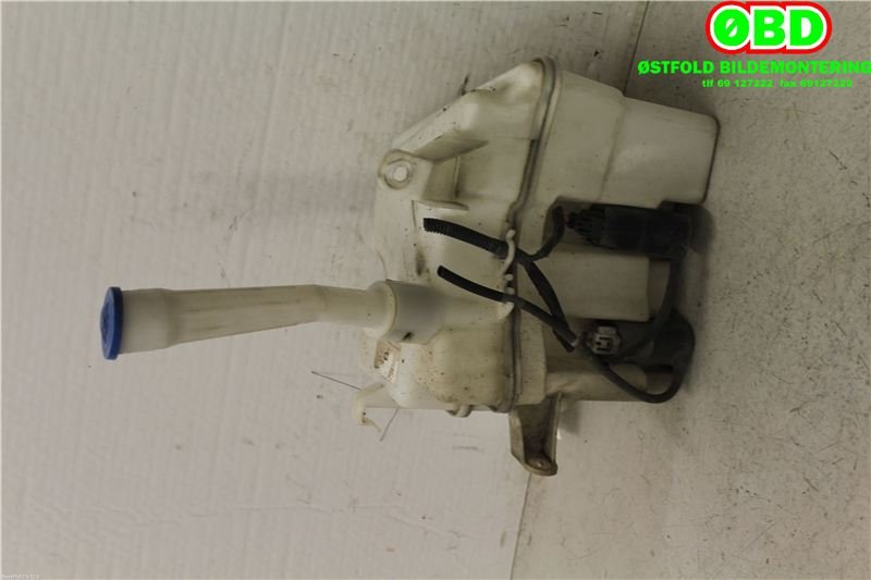 Spylertank til Toyota Avensis 2009-2015 (Type III, Fase 1)  (TOYOTA|8535505070|)