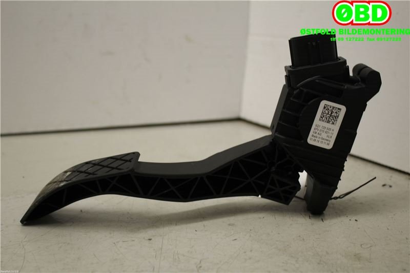 Pedal gass til Škoda Superb 2015-->> (Type III)  (SKODA|5Q1 723 503 H|5Q1 723 503 K|5Q1723503H)