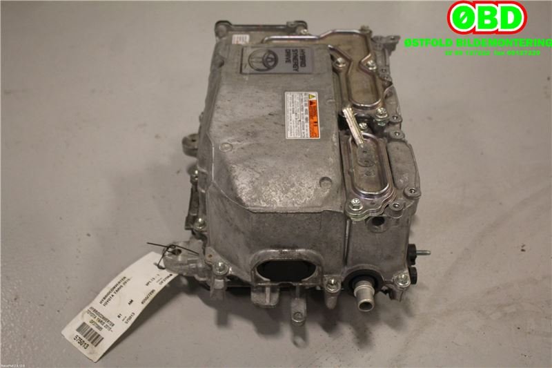 DCDC converter hybrid til Toyota Yaris 2014-2020 (Type III, Fase 2)  (TOYOTA|G920059045|G920052031)