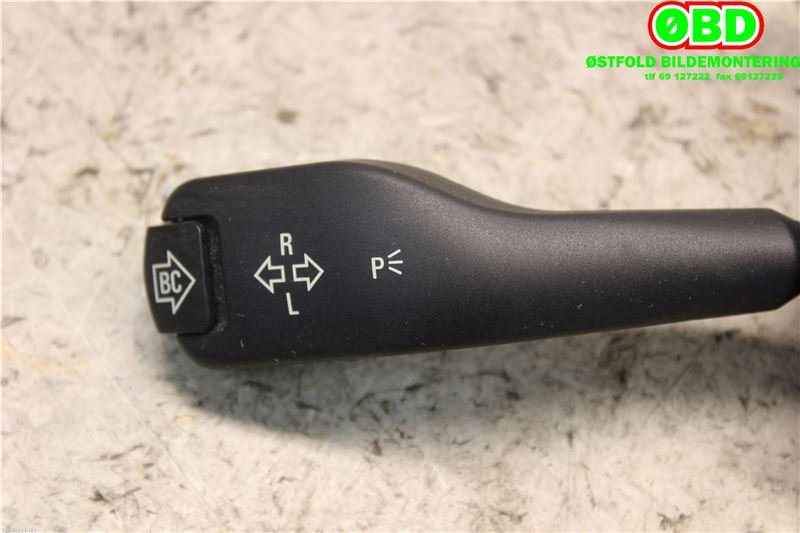 Bryter blink til BMW X5 2000-2006 (E53) (E53) (BMW|61318363668|)