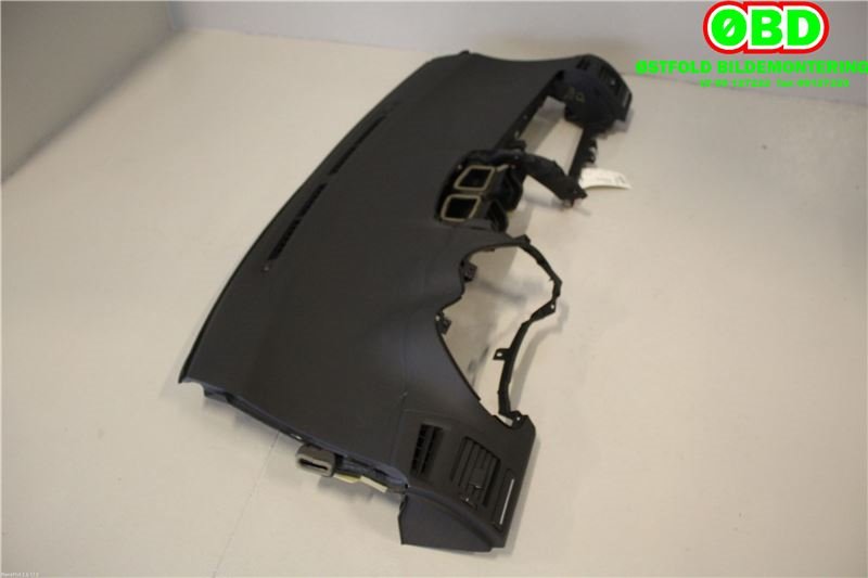 Dashbord til Toyota Auris 2010-2012 (Type I, Fase 2)  (TOYOTA|5530202070B1|)