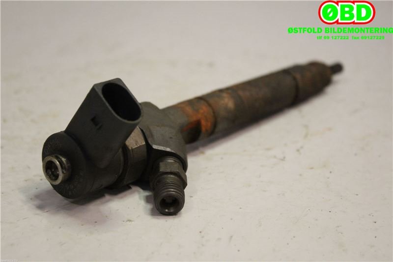 Dyse innsprøyting diesel til Mercedes 208-416 1995-->>  (A 611 070 14 87|0445110108|6110701487)