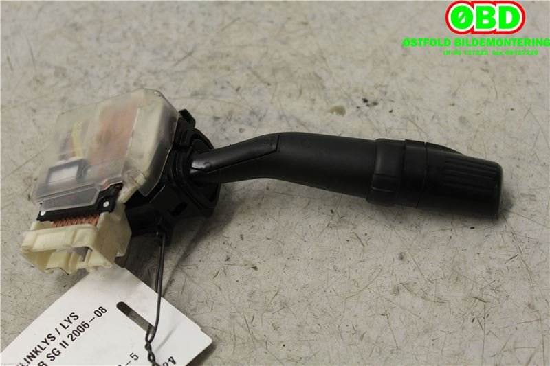 Bryter blink til Subaru Forester, 2005-2008 (Type II, Fase 2)  (SUBARU|83115SA030)