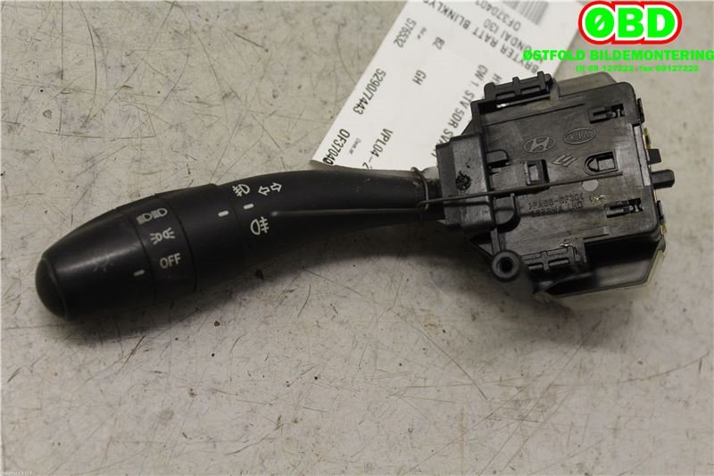 Bryter blink til Hyundai i30, 2007-2012 (Type I)  (HYUNDAI|934102L030)