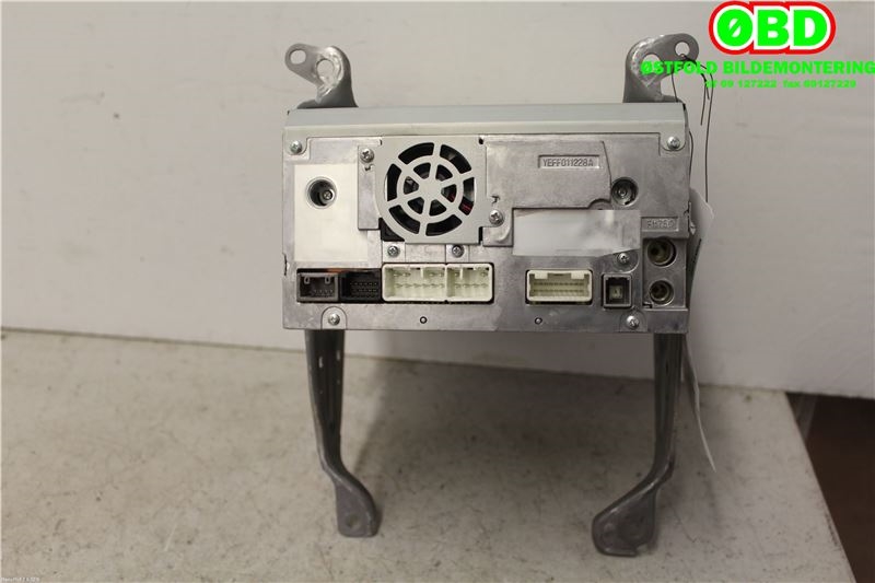 Bilstereo diverse til Toyota Avensis 2003-2008 (Type II)  (TOYOTA|86840YY021|)