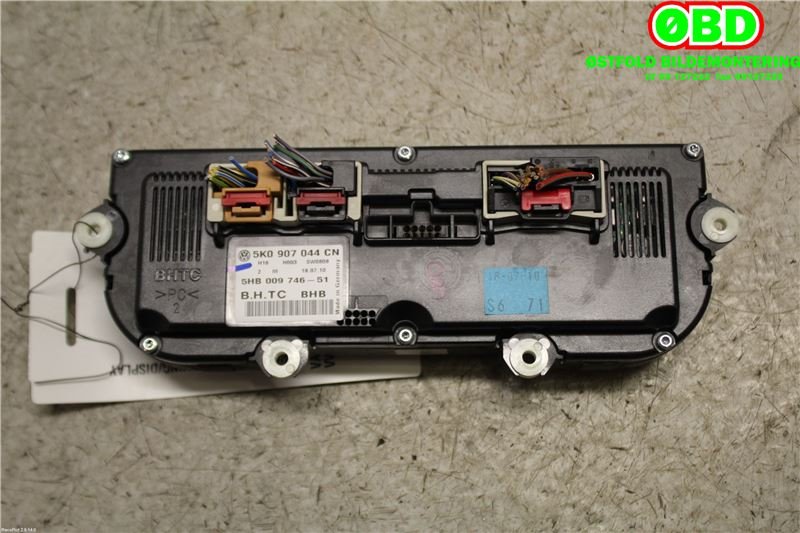 Varmeapparat betjening til VW Touran 2010-2015 (Type I, Fase 3)  (VOLKSWAGEN|5K0 907 044 GK||5K0907044CN)