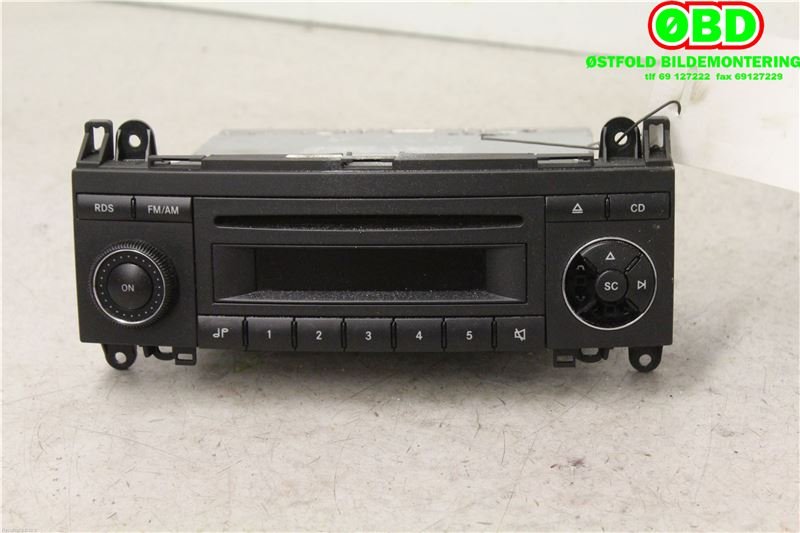 Bilstereo til Mercedes A-Klasse 2005-2012 (W169) (W169) (MERCEDES|A 169 820 07 86|A 169 820 08 86|1698200786)