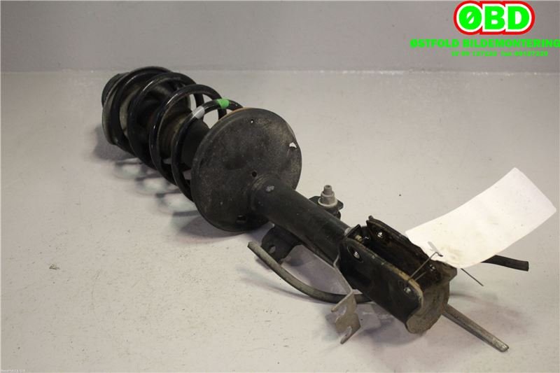 Fjærbein høyre foran til Dacia Duster 2010-2017 (Type I)  (1.5 DCI K9K-898|8200813791|543026656R)