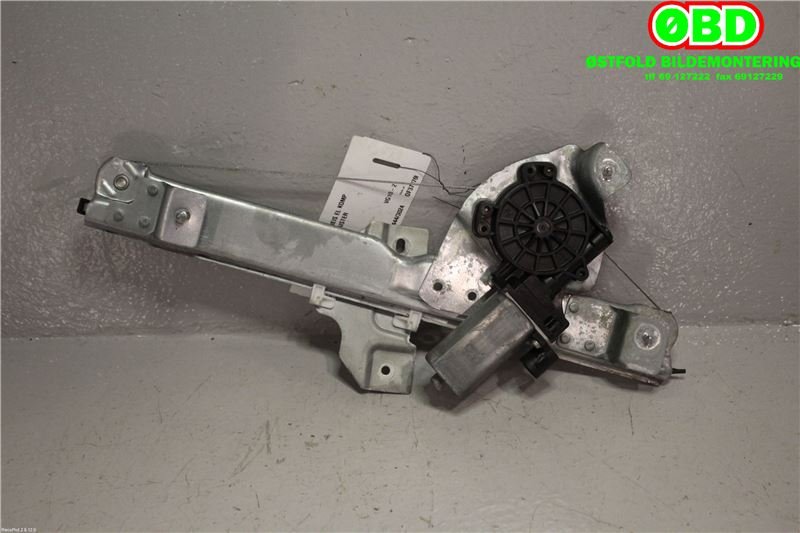 Ruteheis venstre bak til Dacia Duster, 2010-2017 (Type I) (1.5 DCI K9K-898|827211875R)
