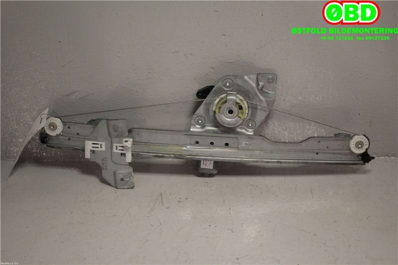 Ruteheis høyre foran til Dacia Duster 2010-2017 (Type I)  (1.5 DCI K9K-898|807206838R|)